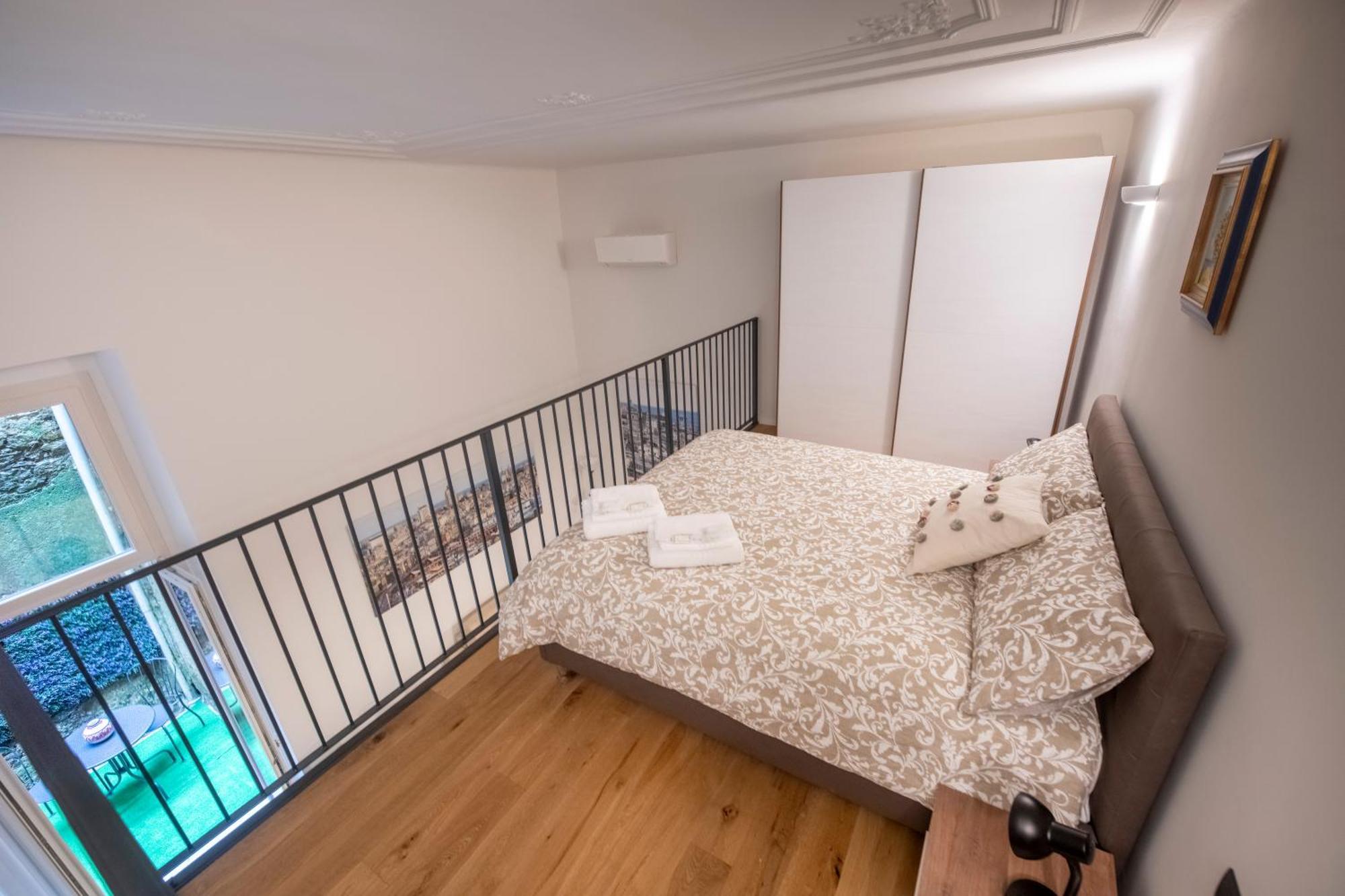 258 - The Loft In Largo Zecca - Luxury Nel Cuore Di Genova ภายนอก รูปภาพ